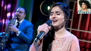 Ukasha Gul Asharaf is singing.